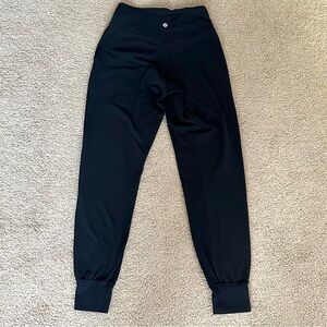 Lululemon Align joggers, black, size 4